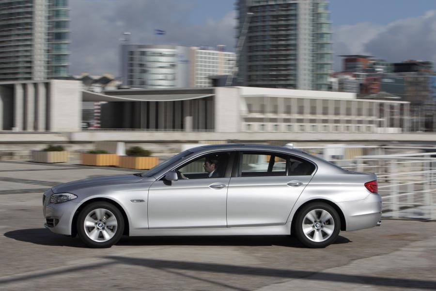  BMW 5-Series Long-Wheelbase 2010 года  (CN) (фото 53 из 77)